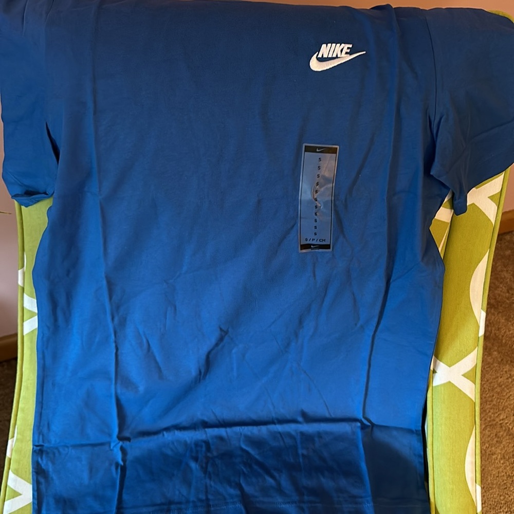 Nike short-sleeved T-shirt